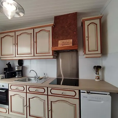 Hébergement de vacances Maison Familiale A Chaucre, Proche Plage Et Commerces, Pour 4 Pers, Terrasse, Parking, Menage Inclus - Fr-1-778-3 *
